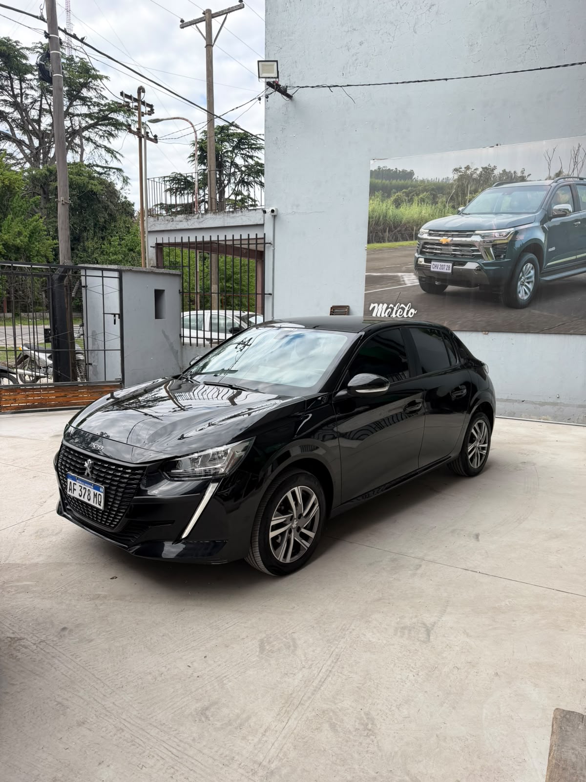 PEUGEOT - 208  STYLE   1.5  - AUTOMÁTICA - 2023